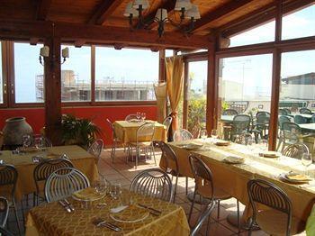 B&B La Grotta SantʼAlessio Siculo מראה חיצוני תמונה